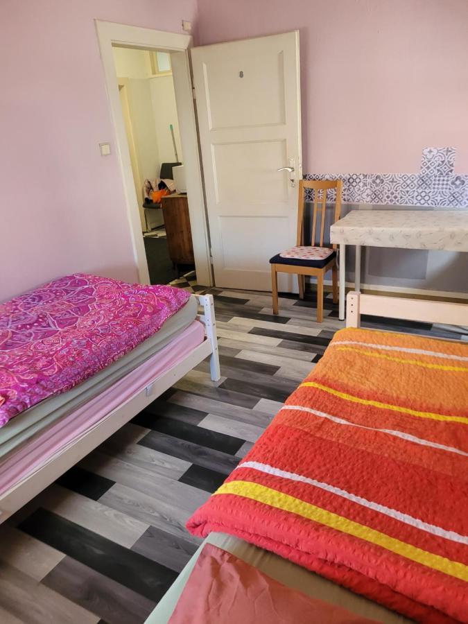 Mehrere Privatzimmer Lang Und Kurzfristig Zu Mieten Saarbrücken Eksteriør billede