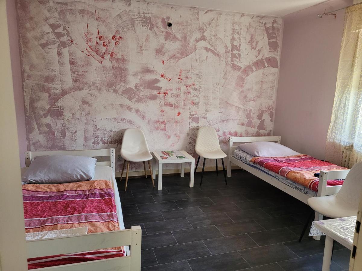 Mehrere Privatzimmer Lang Und Kurzfristig Zu Mieten Saarbrücken Eksteriør billede